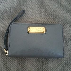 Marc Jacobs Standard Supply Wristlet Wallet